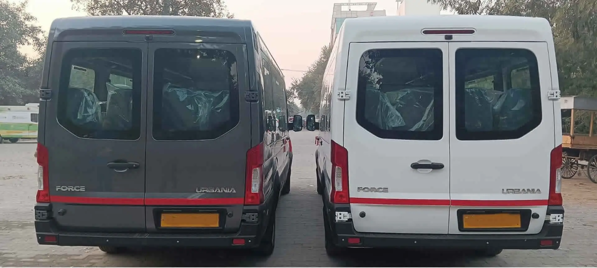 alt=&#34;Cab booking and taxi service in Delhi NCR by Delhi Chauffeurs, offering Urbania, Maharaja Urbania and Maharaja Tempo Traveller services. Also available Innova, Ertiga, Hycross and Dzire cars for Manali tour, Shimla tour, Himachal road trips and local taxi tour and travel services.&#34;