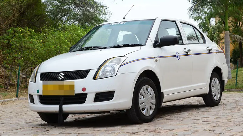 alt=&amp;#34;Commercial vehicle insurance at lowest premium Delhi&amp;#34;