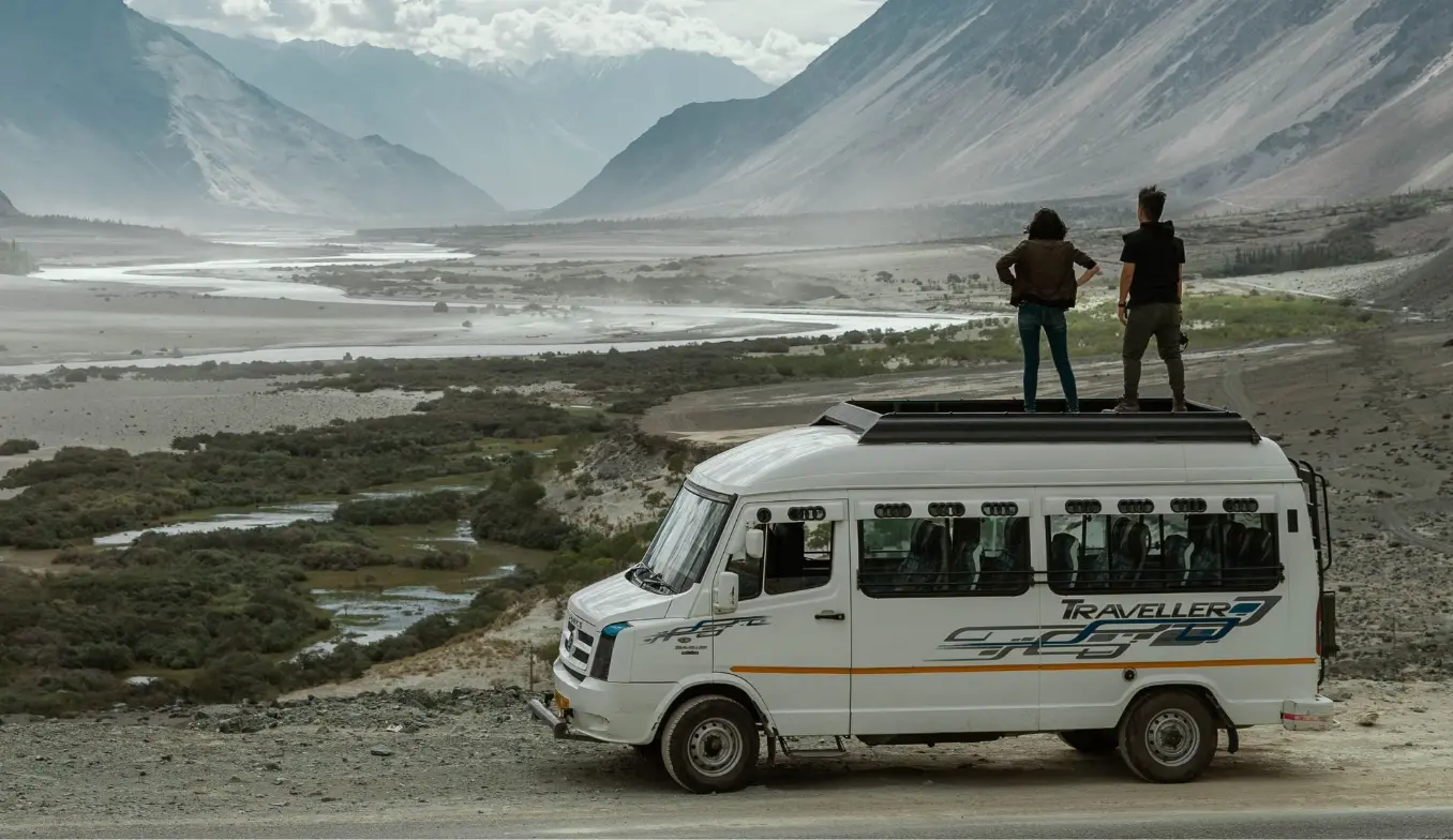 alt=&amp;#34;Commercial vehicle insurance at lowest premium Delhi&amp;#34;